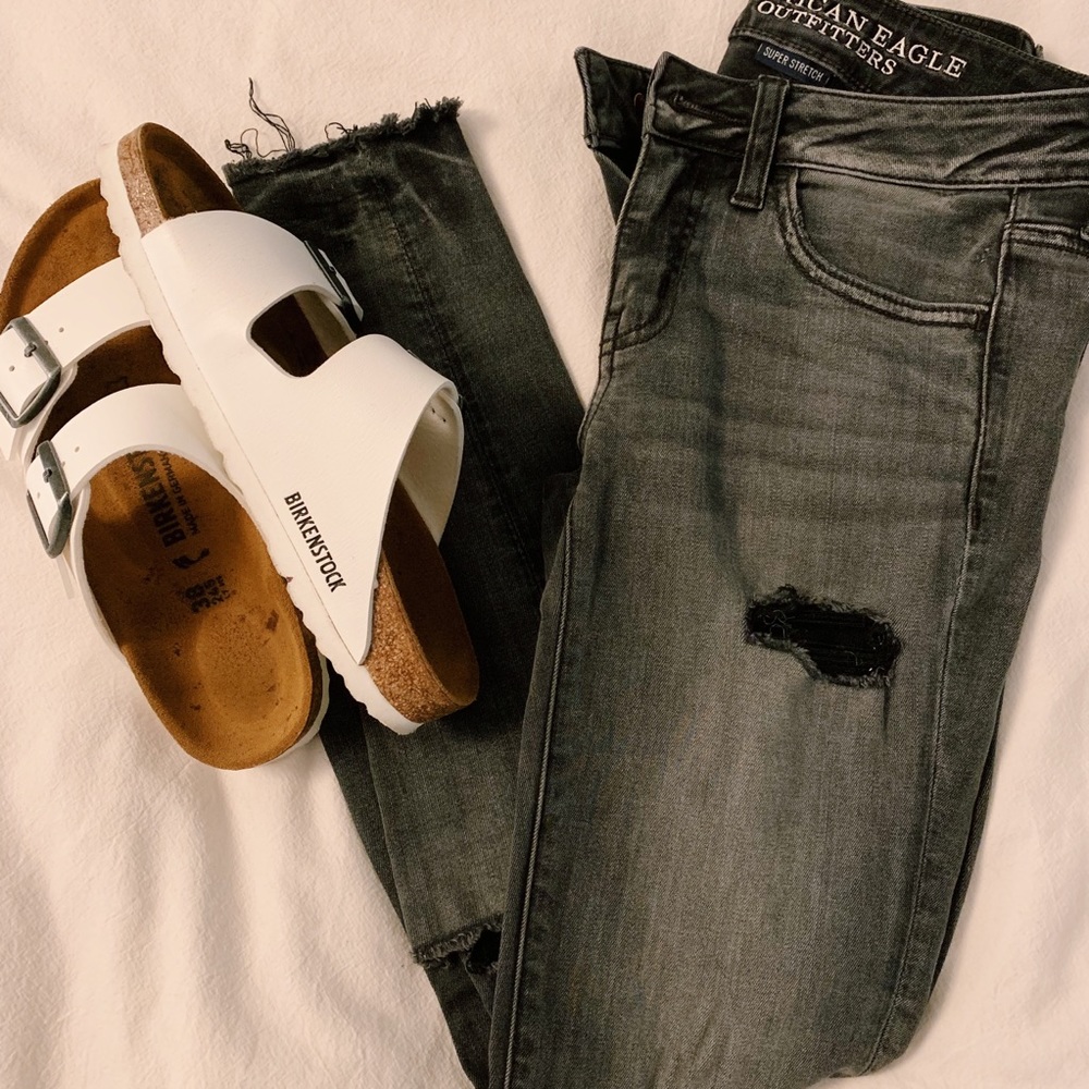 AEO Gray Ripped Jeans